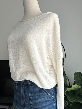 Cream White Lightweight Knit Sweater Relaxed Fit Sz S